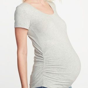 🤰Favorite Old Navy Maternity shirt!
